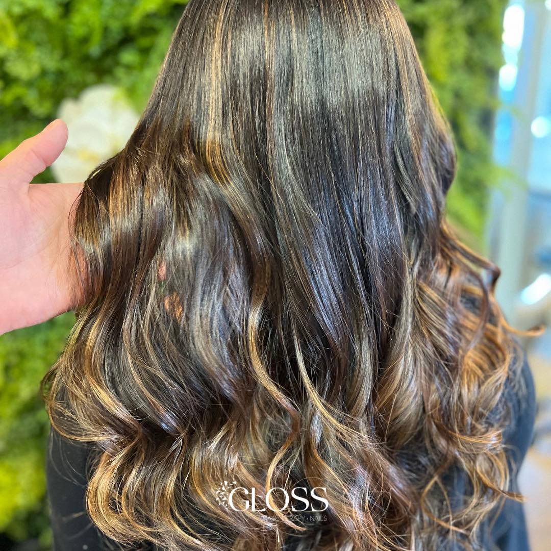 Morena Iluminada no Alto Ipiranga - Gloss Hair Therapy Morena Iluminada no Alto Ipiranga - Gloss Hair Therapy