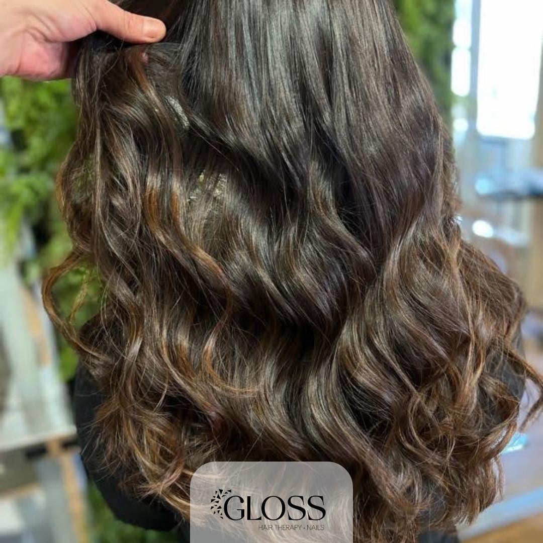 Morena Iluminada no Alto Ipiranga - Gloss Hair Therapy Morena Iluminada no Alto Ipiranga - Gloss Hair Therapy